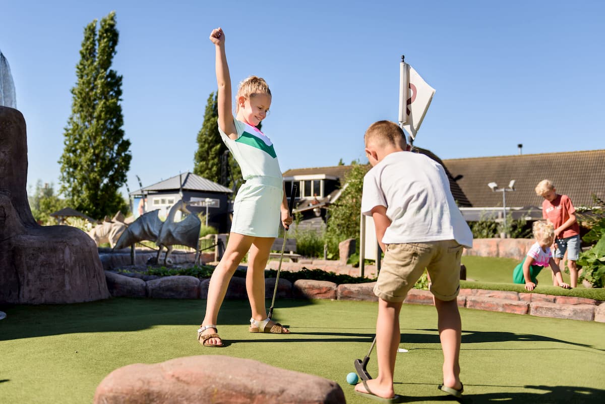 Jurassic Golf Dino Experience Park