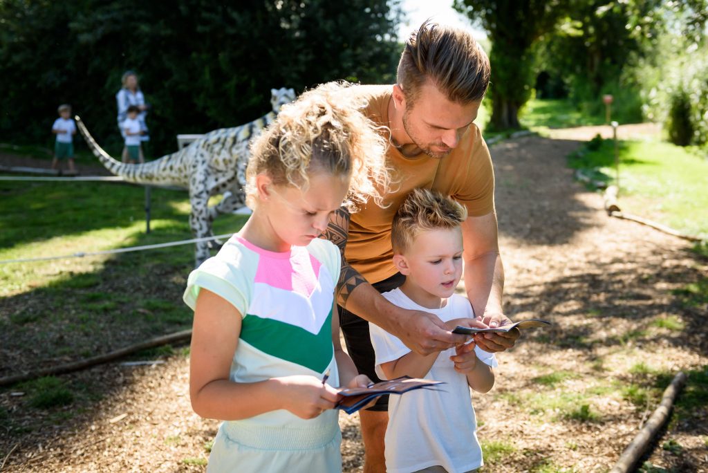 ontdek het park dino experience gouda